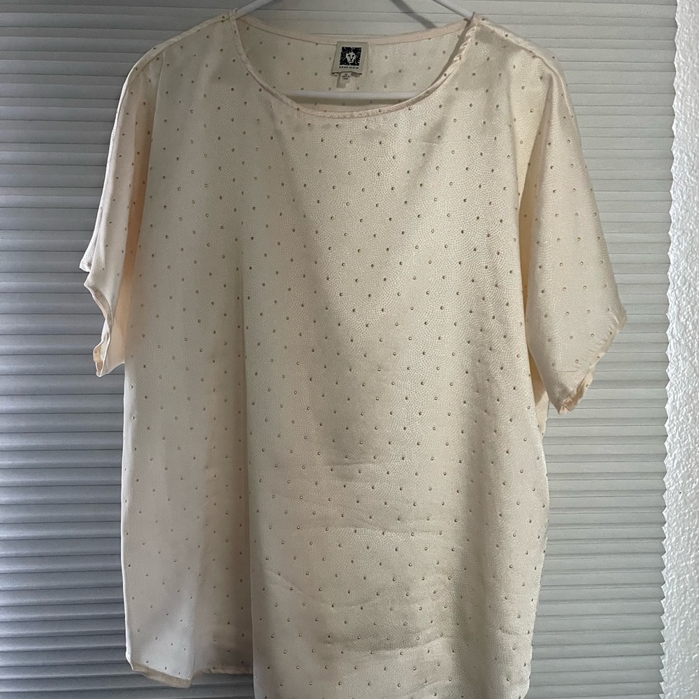 Anne Klein Cream top with gold detail size XL